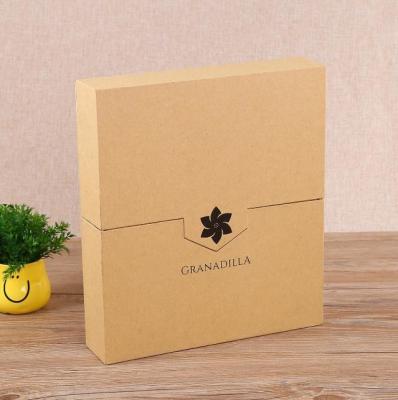 China Folding Christmas Gift Box Packaging With Lid for sale