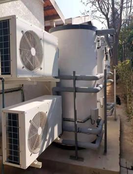 China 12 kW Domestic Air Source Heat Pump; with circulation pump inside for sale