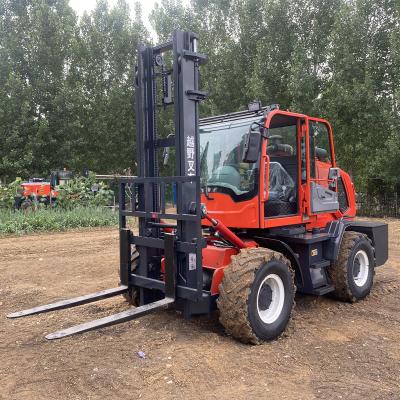 China 4X4 Compact Rough Terrain Forklift Hydraulic 4m Lifting Height 5 Ton Diesel for sale