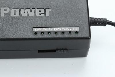 Chine adaptateur universel de puissance d'ordinateur portable du carnet 96w avec 8 connecteurs à vendre