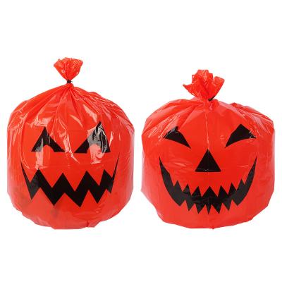 China El partido de Halloween que hojean las decoraciones al aire libre empaqueta bolsos de basura de Halloween con los lazos de torsión para el jardín del césped de la yarda en venta