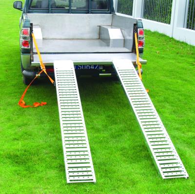 China Anti Skid ISO9001 Metal Trailer Ramps Steel Car Trailer Ramps For ATVs for sale