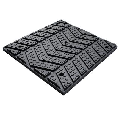 China Impact Resistant Horse Large Rubber Mats Inserted Stainless Plate For Horse Pool And Pathway for sale