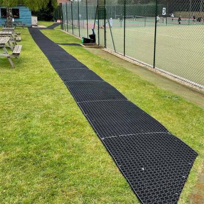 China Equestrian Rubber Mats Grass Anti Slip Rubber Mats With Hollow Hole 1 X 1.5m Thick 23mm for sale