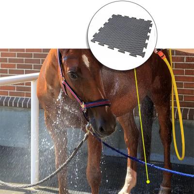 China 0.39 Inches Non Slip Rubber Tile For Horse Shower Anti Slip Rubber Mats For Horse Grooming for sale