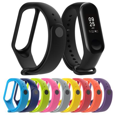 China Secure Smart Watch Band Strap Silicone Wristbands Bracelet For Xiaomi Mi Band 3/ 4 for sale