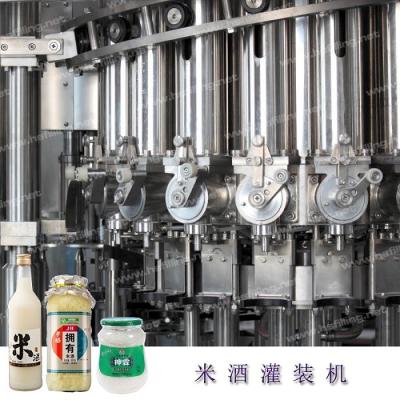 Chine Machine d'embouteillage de boisson alcoolisée de bouteille en verre de machine de remplissage d'alcool de l'acier inoxydable 12000bph 200ml à vendre