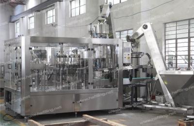 China Máquina de rellenar isobárica funcional multi vertical para carbonatado en venta