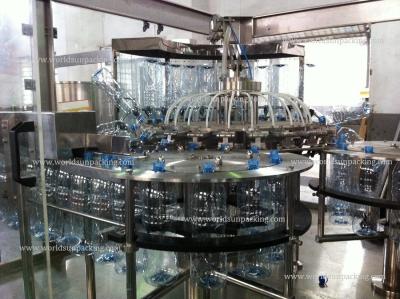 Chine machine de remplissage de bouteilles de l'eau 20000bph Ss304 pour l'eau minérale à vendre