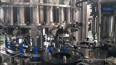 Chine machine de capsulage de vaisselle de liquide de remplissage de bouteilles en plastique automatique de détergent à vendre