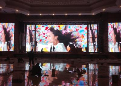 Chine L'affichage mené d'intérieur d'exposition d'interprétations, SMD2121 polychrome a mené le prix de TV de P5 à vendre