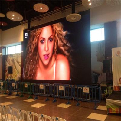 China HD Small Pixel Pitch Indoor Led Video Wall 1R1G1B Pixel Configuration Slim Die - Cast for sale