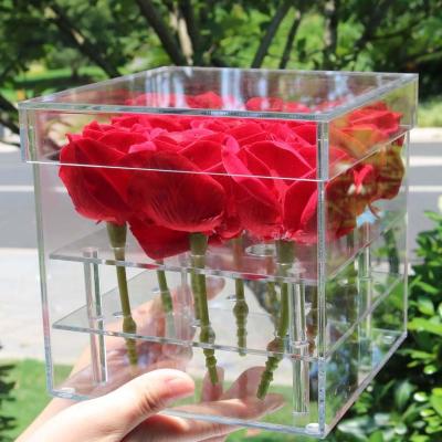 中国 取り外し可能なアクリルのディスプレイ・ケースの明確なアクリルのローズの花箱の永遠の生命の貯蔵 販売のため