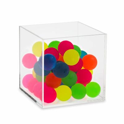China UV Resistance Clear Acrylic Storage Box 3mm Thickness 1L-3L Capacity for sale