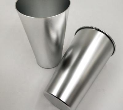 中国 紫外線コーティング アルミニウム飲むコップ0.21mmの金属の使い捨て可能なコップ 販売のため