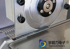 Cina Il tipo pneumatico V HA TAGLIATO il sottoprogramma professionale del PWB dell'attrezzatura del PWB Depaneling in vendita