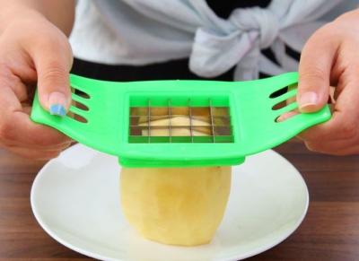 China Creative Kitchen Potato Cutter Potato Maker for sale