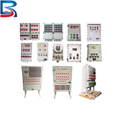 China 4 Way Distribution Board Db Box Electric 3 Phase Single Phase en venta