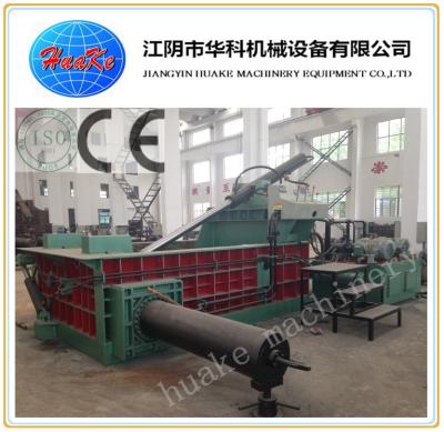 Chine Machine en acier de presse à emballer de la chute Y81F-200 pour le métal récupérant la réutilisation à vendre