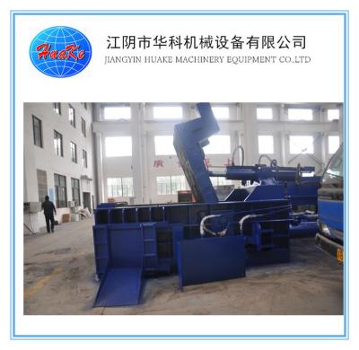 China máquina hidráulica de la prensa del hierro de pedazo de la compresión de 3 espolones 200 toneladas   poder para los recicladores de la chatarra en venta