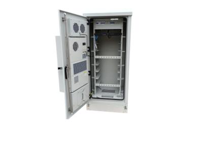 China 19'' 32U Outdoor Telecommunication Cabinets Floor Mounted / Roof Mounted / Wall Mounted for sale