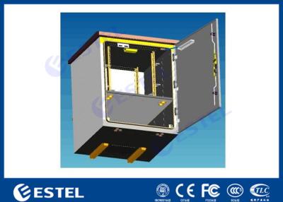 China Natural Ventilation Pole Mount Enclosure For Equipment Battery / Small Outdoor Box for sale