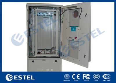 China estructura compacta del panel trasero 23U del gabinete al aire libre desprendible de la batería con el cambiador de calor en venta