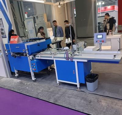 China Fully Automatic Small Exercise Book Making Machine , Automatic Industrial Notebook Sewing And Folding Machine en venta