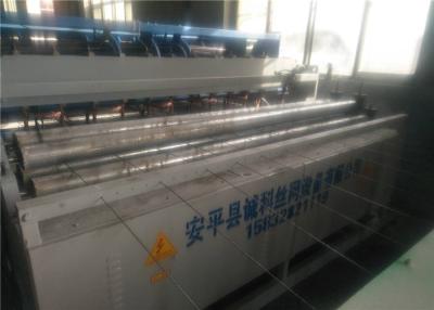 China PVC Coated Wire Mesh Fencing Machine , 3 - 6mm Industrial Welded Wire Mesh Machine for sale