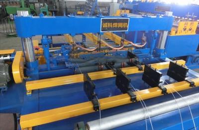 China Strong Welding Spot Iron Net Making Machine , 780 Mm Width Gabion Wire Mesh Machine for sale