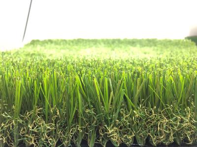 Chine herbe de synthétique de 30mm pour le synthétique artificiel de paysage d'herbe de jardin de gazon de jardin du jardin 40MM à vendre