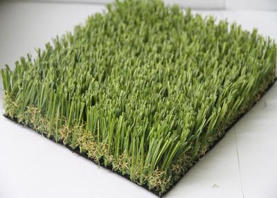 China Relvado artificial exterior da grama do alto densidade, grama verde artificial de colocação à venda