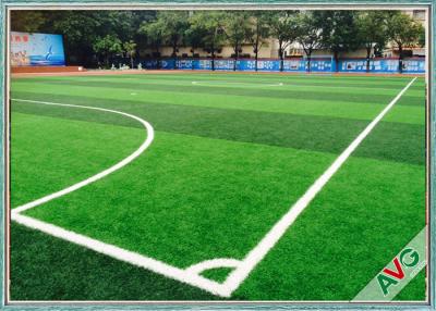 Κίνα ISO 14001 συνθετική τύρφη 13000 ποδοσφαίρου Dtex για το επαγγελματικό γήπεδο ποδοσφαίρου προς πώληση