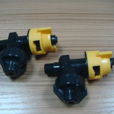 China Tee jet full cone or wide angle plastic  spray nozzle with check valve for cow cooling for sale