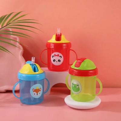 Китай Kids Training Infant Sippy Cup Leakproof Portable Baby Water Bottle With Straw продается