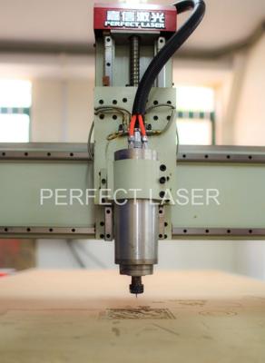 中国 小さい PCB CNC のルーター システム AC 220V、CNC の金属のルーターを製粉する型 販売のため