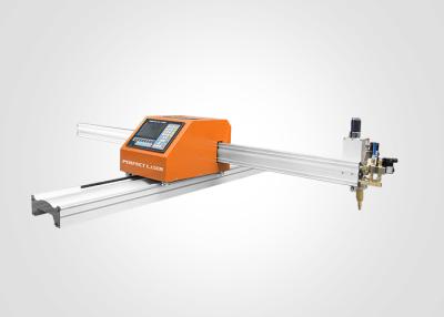China Máquina de corte de metal CNC pequena com cortador de plasma 2.800 mm * 3.000 m de área de trabalho à venda