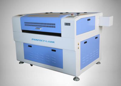 China Pequeña máquina de grabado del laser del CO2 de la aguafuerte, cortador del laser de la sobremesa de la muestra de madera en venta
