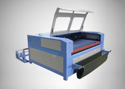 China Velocidad de la máquina de grabado del laser del CO2 de la tela de la refrigeración por agua para la cubierta de asiento de Autocar en venta
