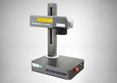 China Máquina de gravação a laser pequena para metais/PVC 10w 20w refrigerada a ar com laser de fibra máxima à venda