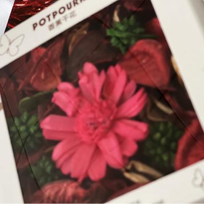 China OEM Scented Rose Petal Potpourri Dry Flower 110g For Spring for sale