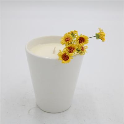 China Van de de Theekop van het aromahuis de Ceramische Soja Kaars Bemerkt Matte White 7oz Te koop