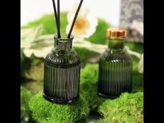 Fragrance Glass Bottle Reed Diffuser Private Label 100ml With Gold Metal Lid