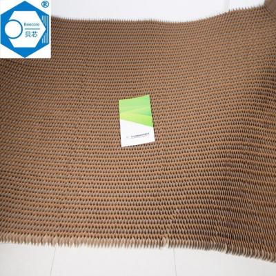 Chine Customized Cell Size 15mm 20mm 25mm Paper Honeycomb Core For Filling Doors à vendre
