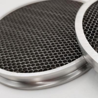 China Aceitar tamanho personalizado 300 * 300mm de aço inoxidável ventilação honeycomb com vários quadro à venda