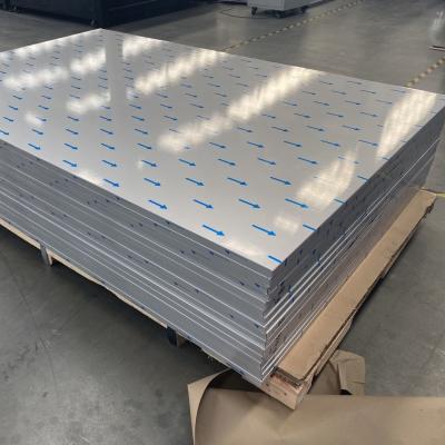 China Hoja de aluminio del panal de Al3003 Al5052, el panel compuesto del panal de aluminio en venta