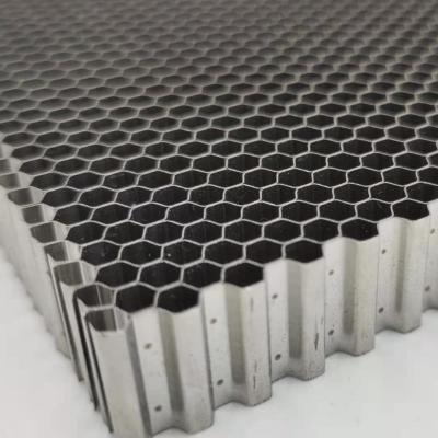 China 10mm Stainless Honeycomb Core 100x60mm 300x300mm For Auto Radiator for sale