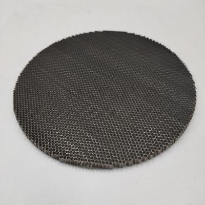 China Núcleo de favo de mel de aço inoxidável redondo 50x50mm 100x100mm resistente à corrosão à venda
