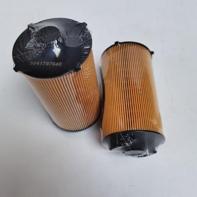 China Lubriing Oil Filter Element 5041797640 Applicable To SAIC  Oil Filter 504272431 Hongyan Jieshi for sale