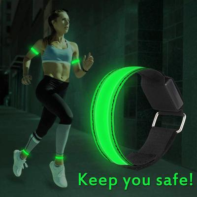 中国 Rechargeable led luminous arm with LED reflective bracelet luminous with fun run outdoor sports running lights 販売のため